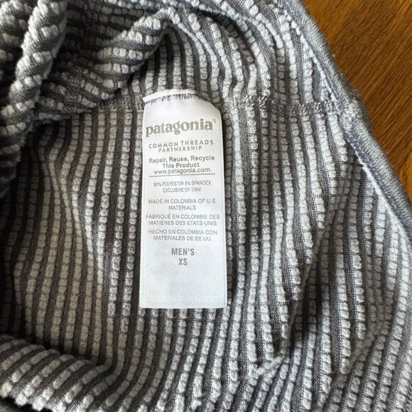 PATAGONIA Capilene BaseLayer Top Mens XS Gray Thermal Weight Shirt Base Layer - Picture 7 of 7